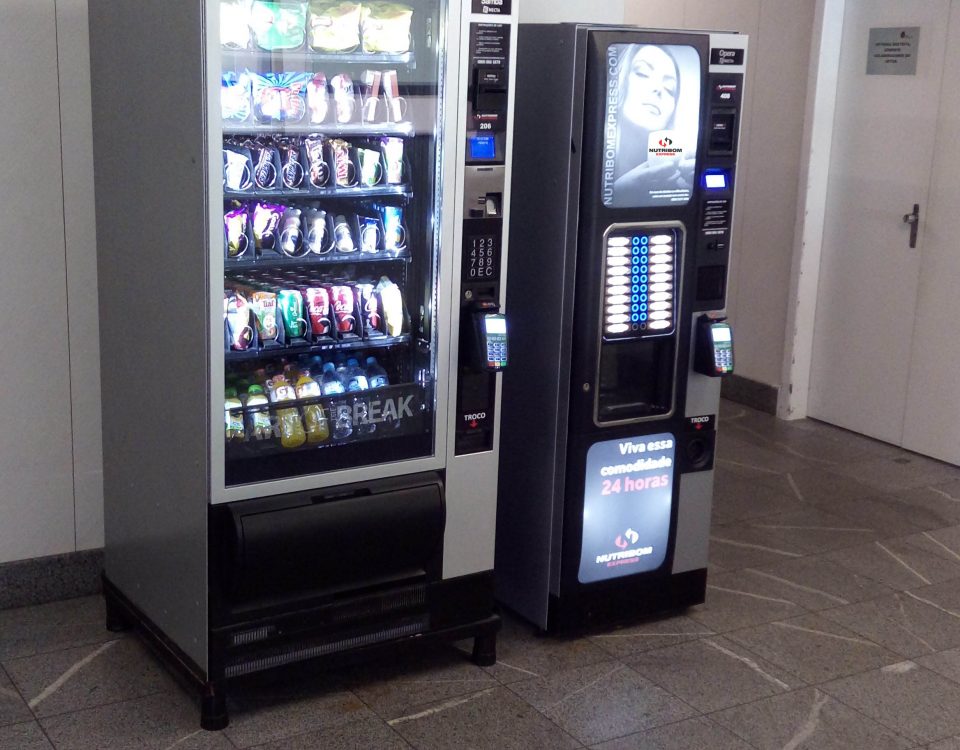 Vending Machine Nutribom Express instalada em local parceiro